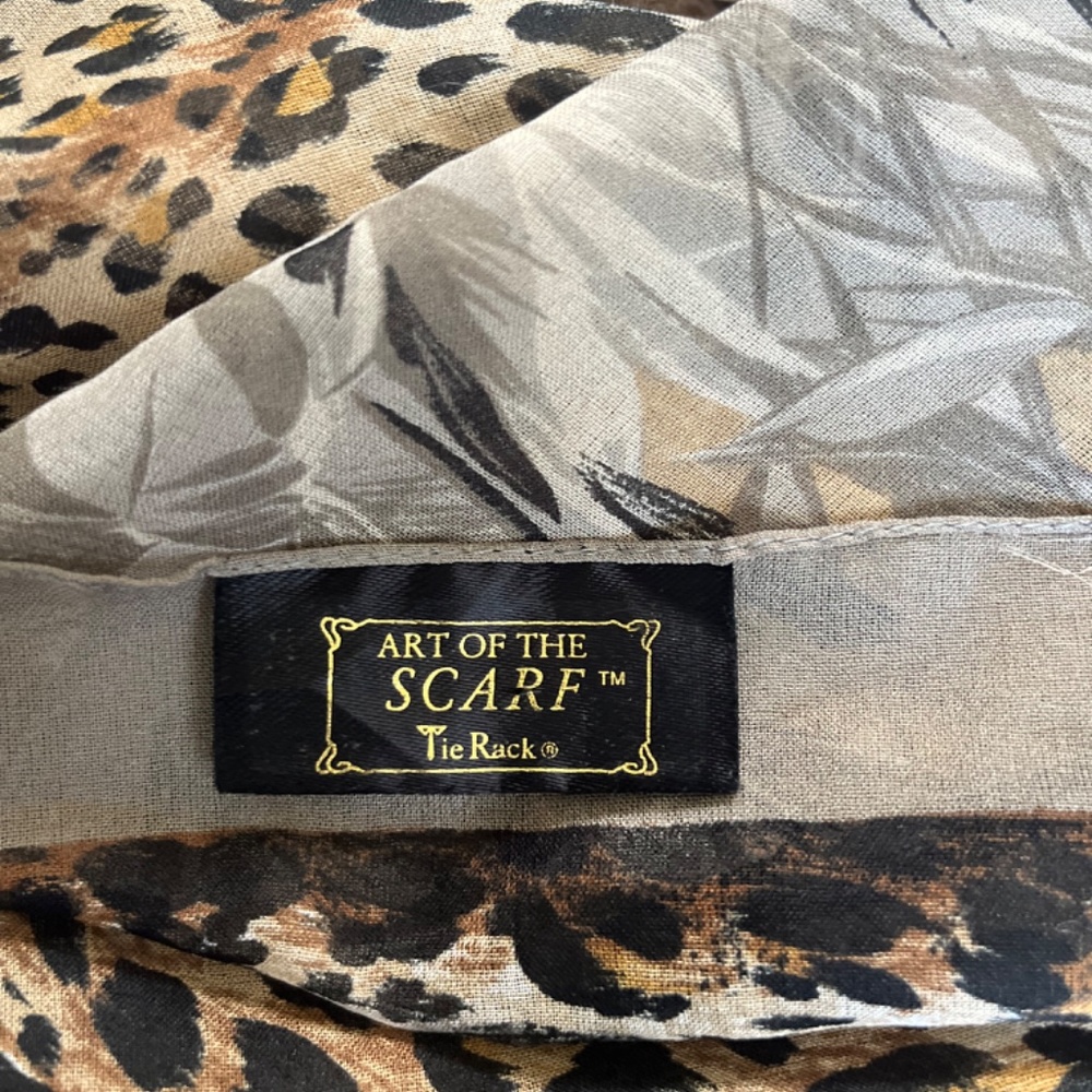 Scarf - Picture 4 of 6